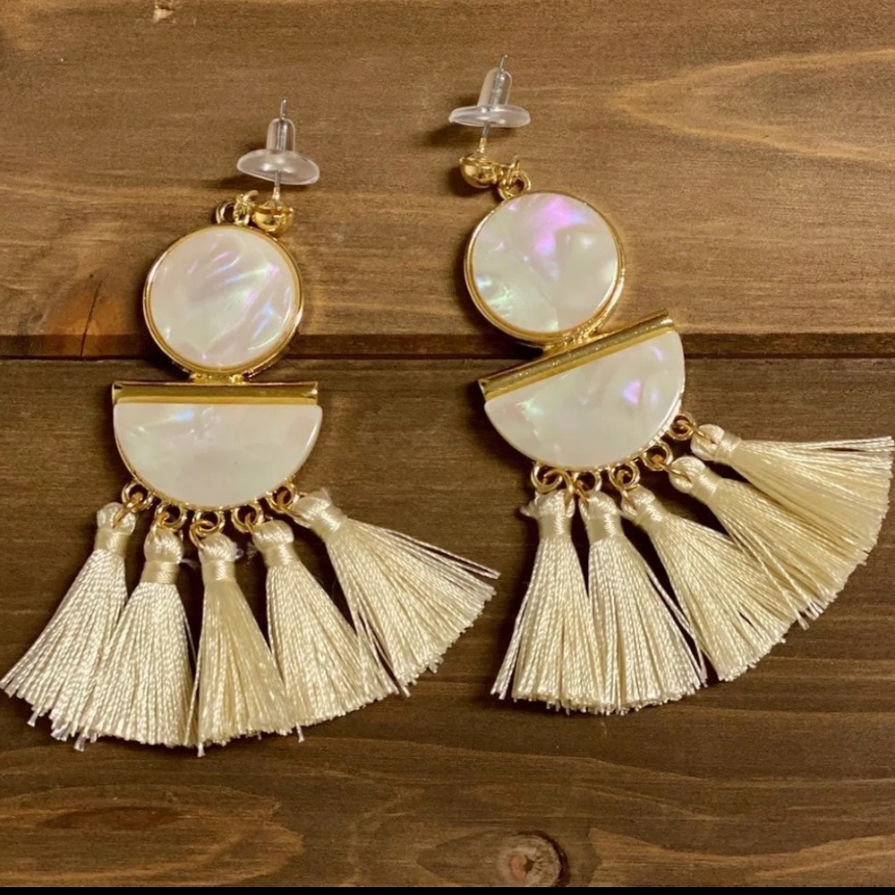 🔥3/$20🔥Tassel Charm Geometric Drop Earrings - Picture 3 of 3